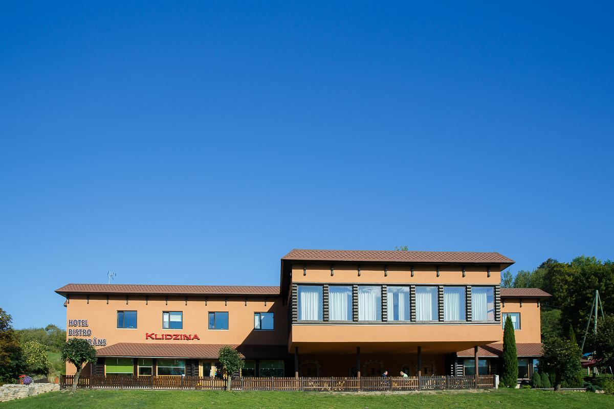 Hotel Klidzina Skriveri 外观 照片