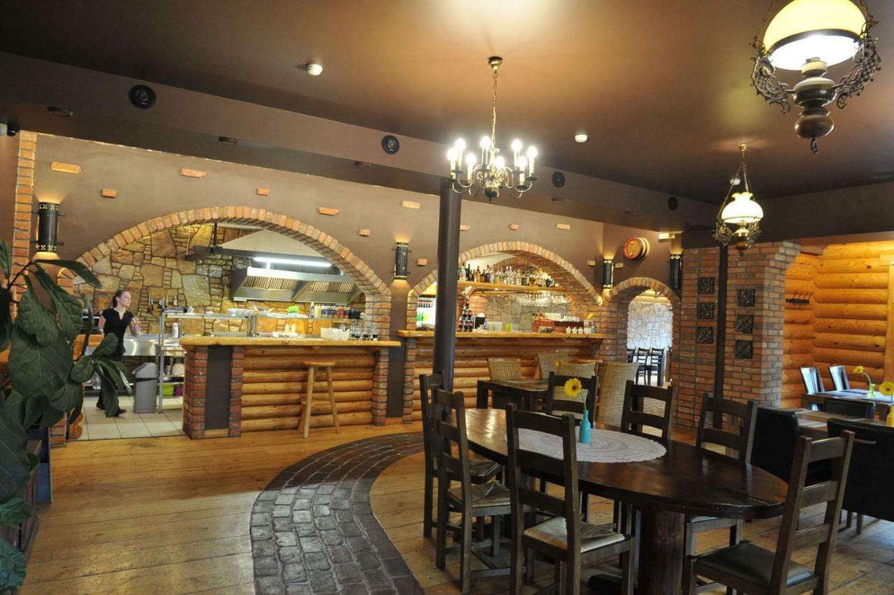 Hotel Klidzina Skriveri 外观 照片
